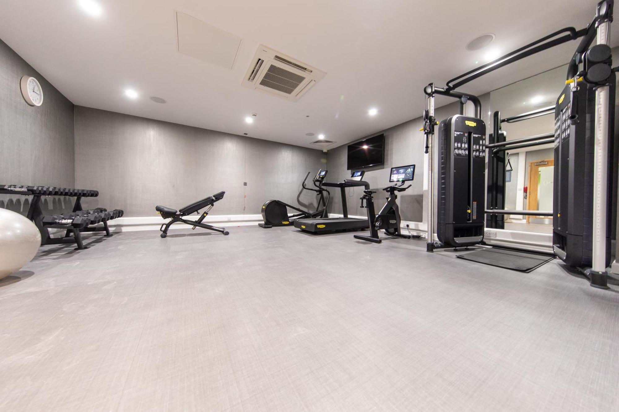 Holiday Inn Blackpool By Ihg Bagian luar foto