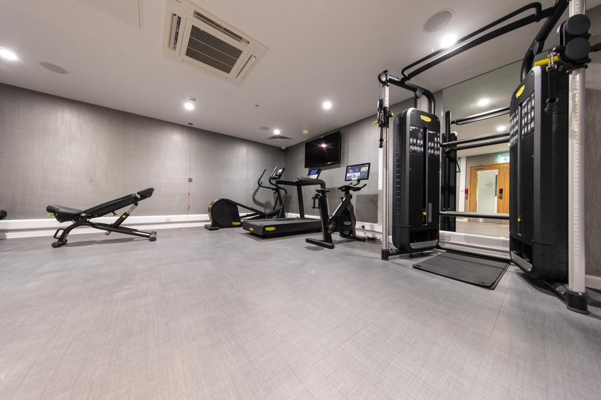 Holiday Inn Blackpool By Ihg Bagian luar foto
