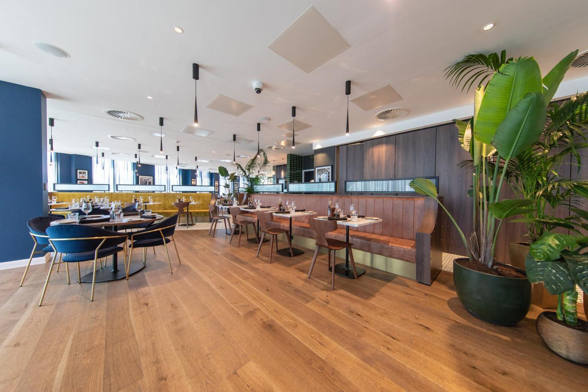 Holiday Inn Blackpool By Ihg Bagian luar foto