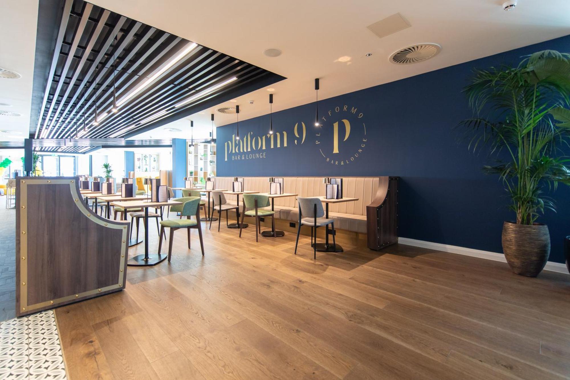 Holiday Inn Blackpool By Ihg Bagian luar foto