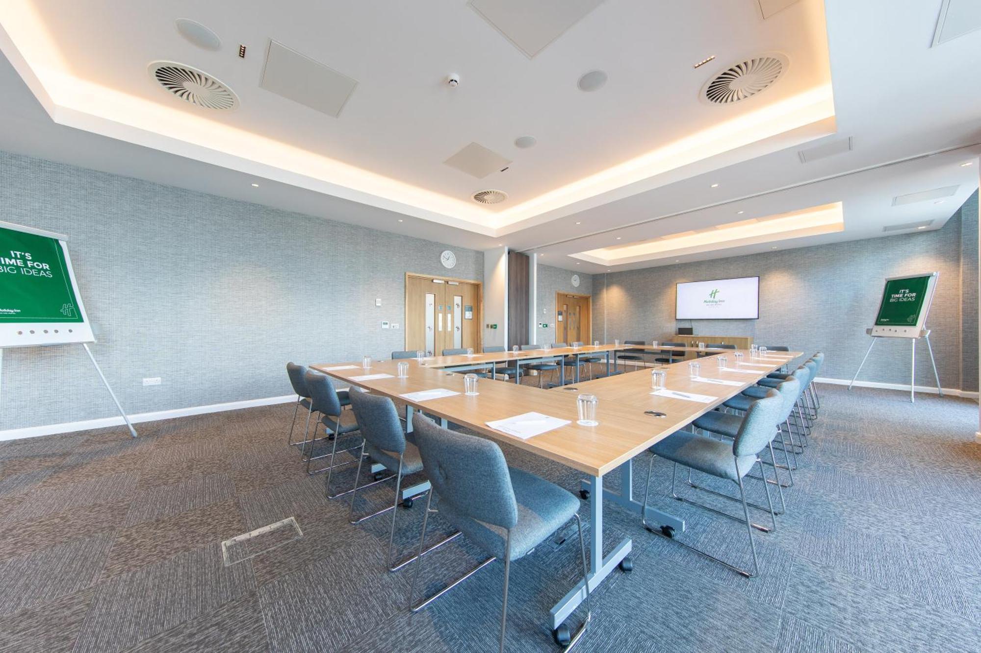 Holiday Inn Blackpool By Ihg Bagian luar foto